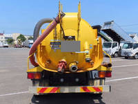 いすゞフォワード汚泥吸引車中型（4t）[写真06]