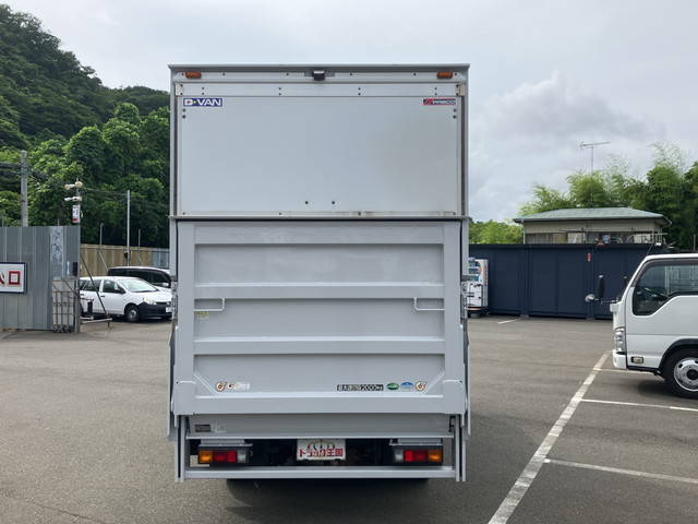 三菱ふそうキャンターアルミバン小型（2t・3t）[写真10]