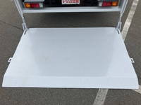 三菱ふそうキャンターアルミバン小型（2t・3t）[写真14]