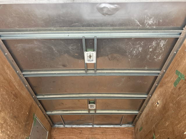 三菱ふそうキャンターアルミバン小型（2t・3t）[写真19]