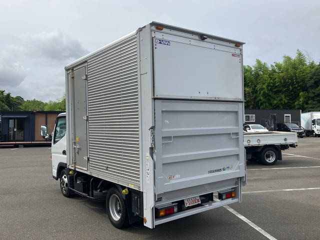 三菱ふそうキャンターアルミバン小型（2t・3t）[写真04]