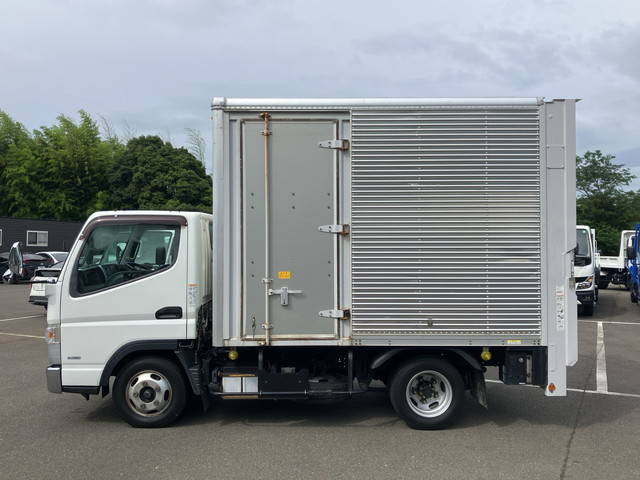 三菱ふそうキャンターアルミバン小型（2t・3t）[写真05]