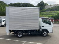 三菱ふそうキャンターアルミバン小型（2t・3t）[写真07]