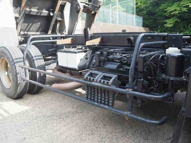 いすゞフォワードダンプ中型（4t）[写真10]