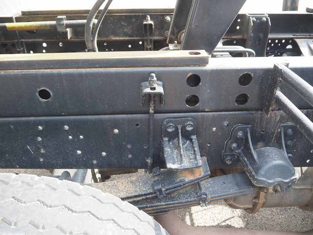 いすゞフォワードダンプ中型（4t）[写真18]