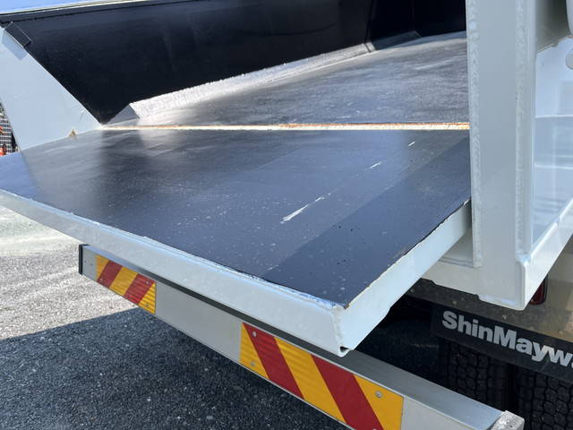 三菱ふそうファイターダンプ増トン（6t・8t）[写真10]