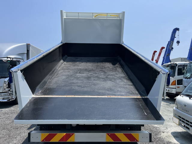 三菱ふそうファイターダンプ増トン（6t・8t）[写真09]