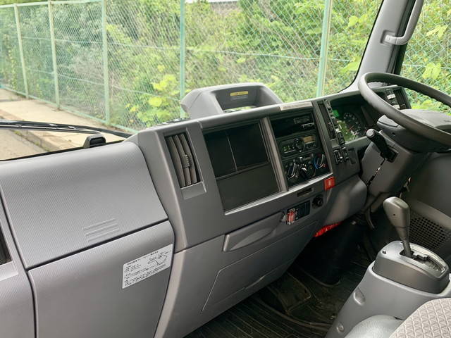 いすゞエルフパネルバン小型（2t・3t）[写真12]