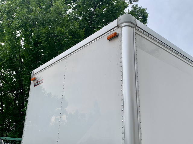 いすゞエルフパネルバン小型（2t・3t）[写真18]