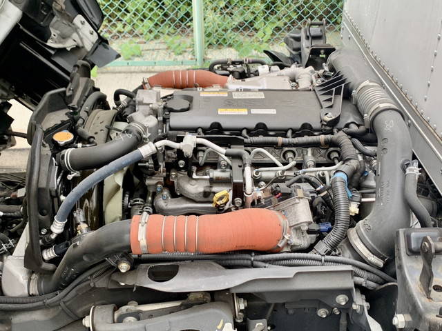 いすゞエルフパネルバン小型（2t・3t）[写真21]