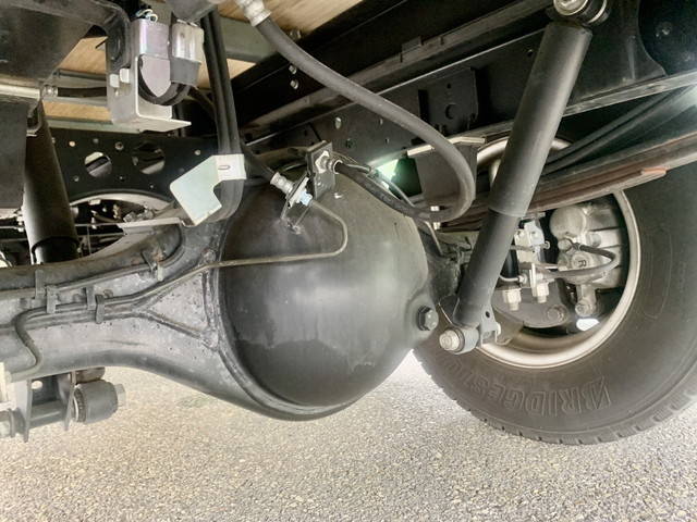 いすゞエルフパネルバン小型（2t・3t）[写真27]