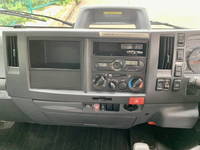 いすゞエルフパネルバン小型（2t・3t）[写真38]