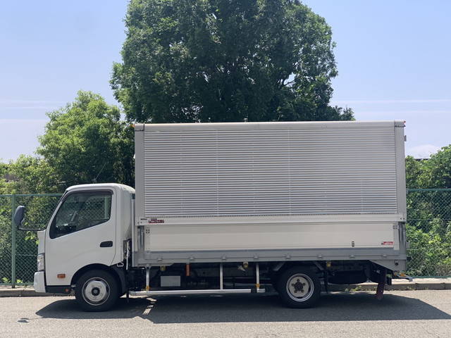 日野デュトロアルミウイング小型（2t・3t）[写真03]