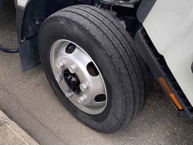 いすゞエルフアルミウイング小型（2t・3t）[写真23]