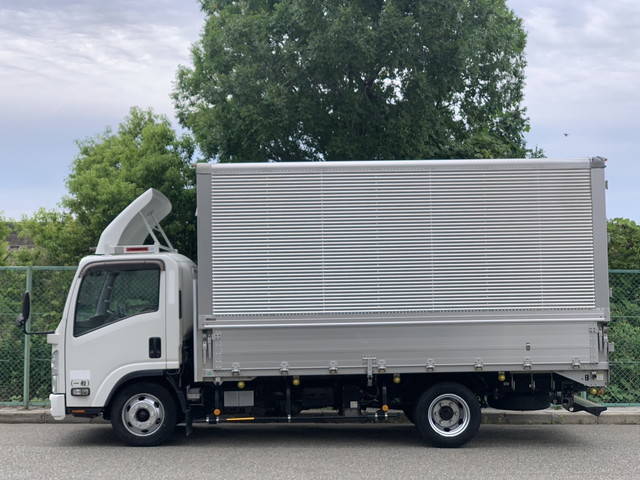 いすゞエルフアルミウイング小型（2t・3t）[写真03]