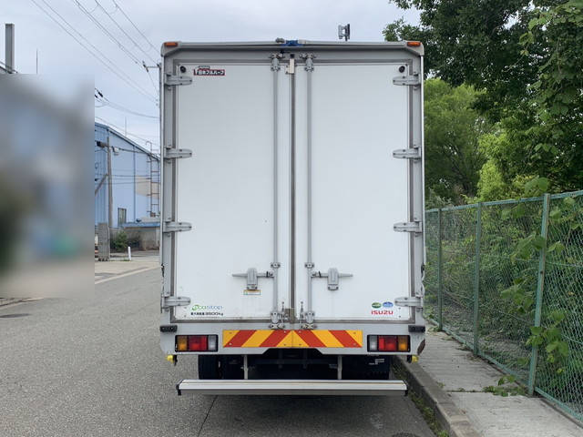 いすゞエルフアルミウイング小型（2t・3t）[写真06]