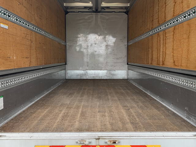 いすゞエルフアルミウイング小型（2t・3t）[写真08]