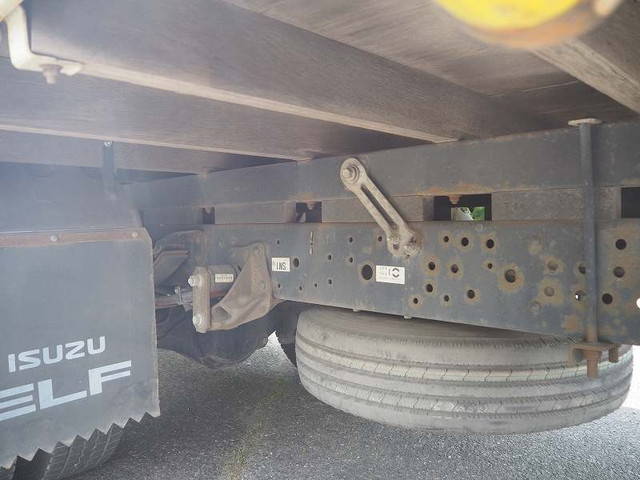 いすゞエルフクレーン4段小型（2t・3t）[写真22]