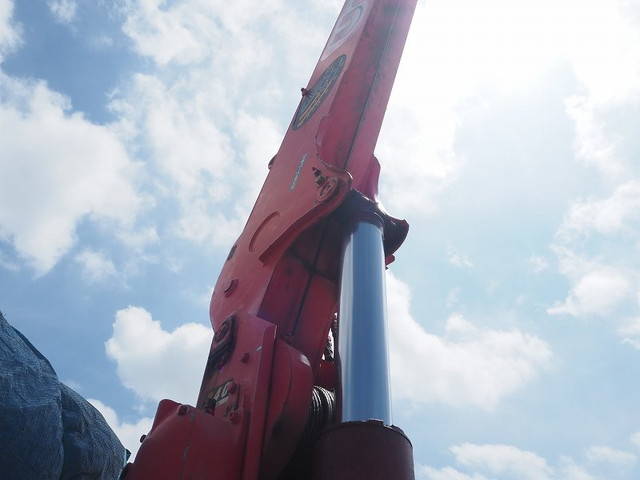 いすゞフォワードクレーン3段中型（4t）[写真11]