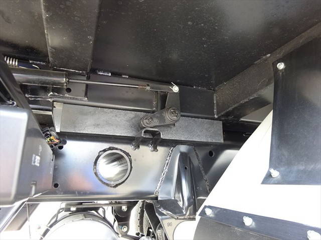 三菱ふそうキャンターダンプ小型（2t・3t）[写真10]