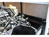 三菱ふそうキャンター平ボディ小型（2t・3t）[写真12]