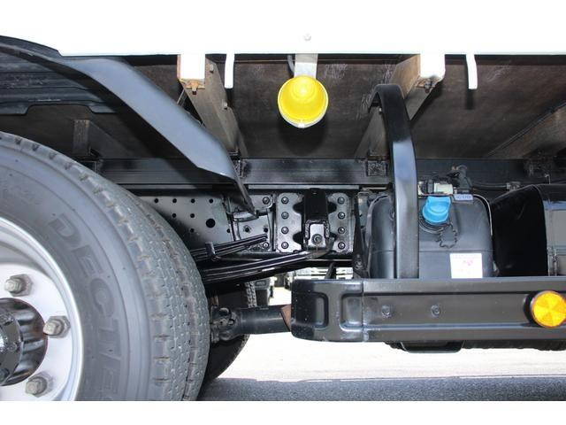 三菱ふそうキャンター平ボディ小型（2t・3t）[写真23]