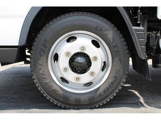 三菱ふそうキャンター平ボディ小型（2t・3t）[写真26]