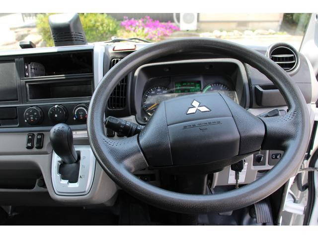 三菱ふそうキャンター平ボディ小型（2t・3t）[写真28]