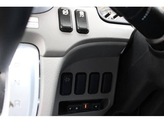 三菱ふそうキャンター平ボディ小型（2t・3t）[写真31]