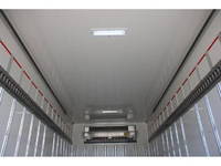 いすゞエルフ冷凍車（冷蔵車）小型（2t・3t）[写真17]