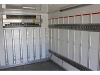 いすゞエルフ冷凍車（冷蔵車）小型（2t・3t）[写真19]