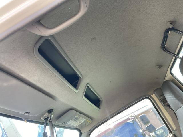 日野デュトロパッカー車（塵芥車）小型（2t・3t）[写真40]