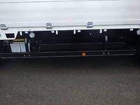 三菱ふそうキャンターアルミブロック小型（2t・3t）[写真13]