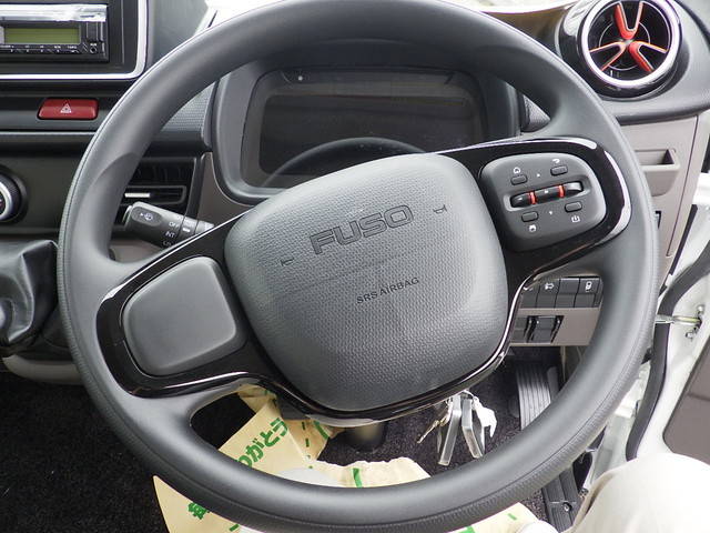 三菱ふそうキャンターアルミブロック小型（2t・3t）[写真27]