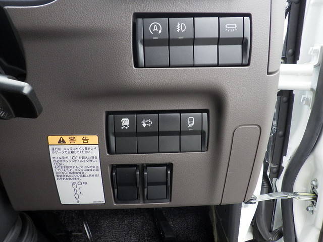 三菱ふそうキャンターアルミブロック小型（2t・3t）[写真29]