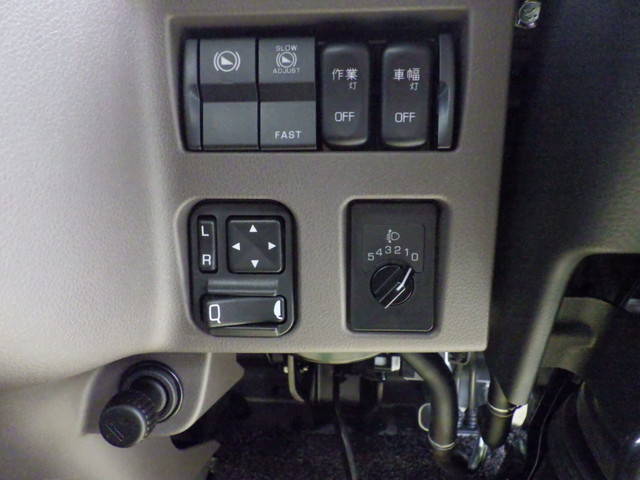 三菱ふそうキャンターアルミブロック小型（2t・3t）[写真31]