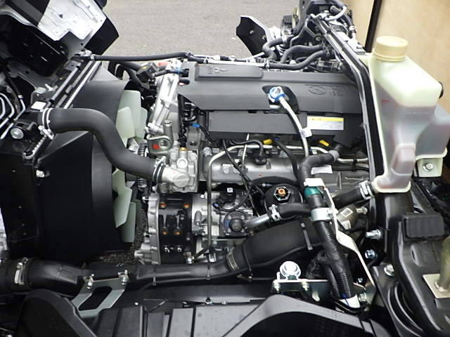 三菱ふそうキャンターアルミブロック小型（2t・3t）[写真36]