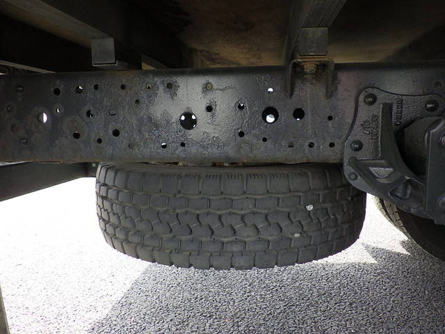 いすゞエルフアルミブロック小型（2t・3t）[写真13]