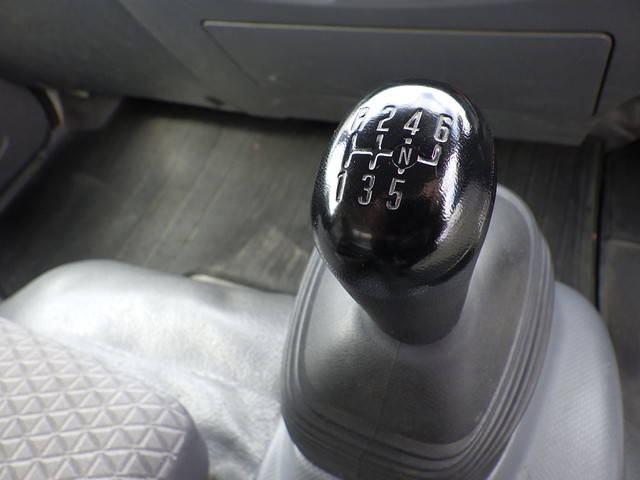 いすゞエルフアルミブロック小型（2t・3t）[写真25]