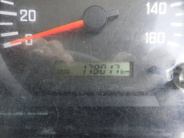 いすゞエルフアルミブロック小型（2t・3t）[写真32]