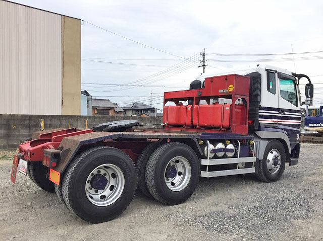 三菱ふそうスーパーグレートトレーラーヘッド（トラクターヘッド）大型（10t）[写真02]