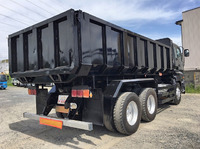 いすゞギガ深ダンプ（土砂禁ダンプ）大型（10t）[写真02]