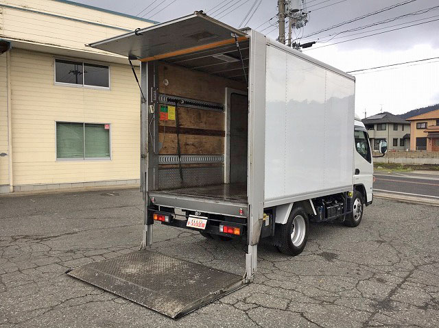 日産アトラスパネルバン小型（2t・3t）[写真02]