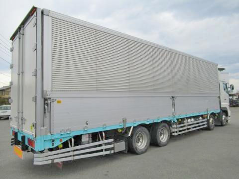 日野プロフィアアルミウイング大型（10t）[写真02]