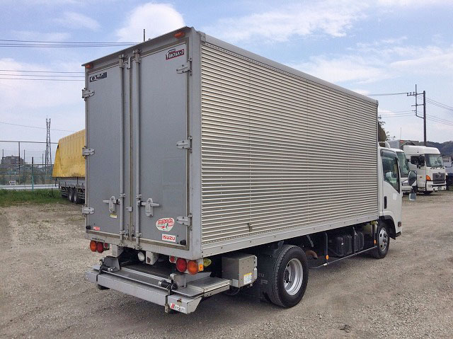 いすゞエルフアルミバン小型（2t・3t）[写真02]