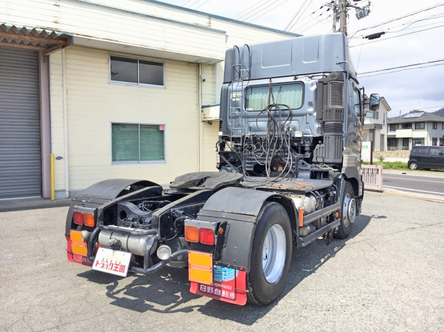 日野プロフィアトレーラーヘッド（トラクターヘッド）大型（10t）[写真02]