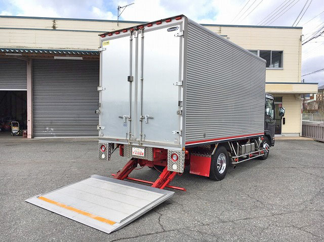 マツダタイタンアルミバン小型（2t・3t）[写真02]