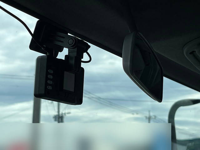 いすゞフォワード深ダンプ（土砂禁ダンプ）中型（4t）[写真16]