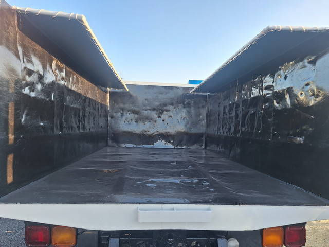 いすゞフォワード深ダンプ（土砂禁ダンプ）中型（4t）[写真07]