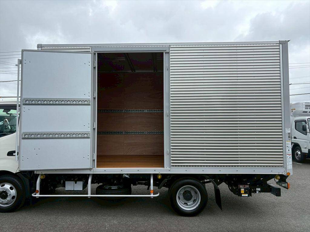 日野デュトロアルミバン小型（2t・3t）[写真14]